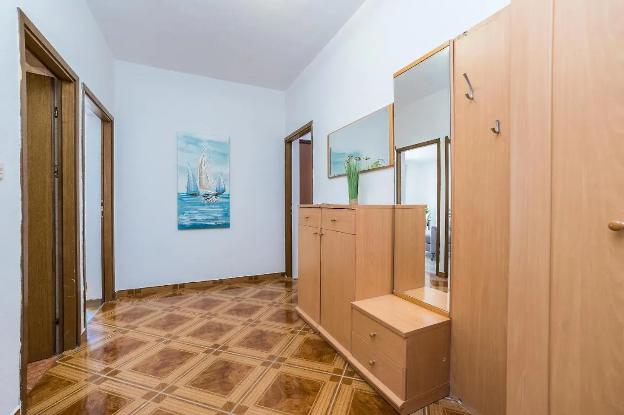 Apartmani Tomeri Starigrad Paklenica 0*,  Kroatien