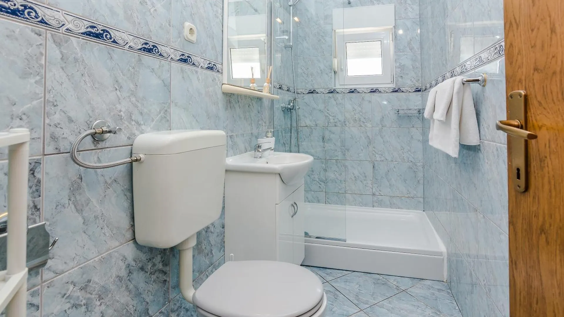 Apartmani Tomeri Starigrad Paklenica 0*,  Kroatien